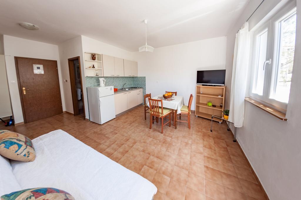 Apartments Nenad & Marija Pag Town Exteriér fotografie